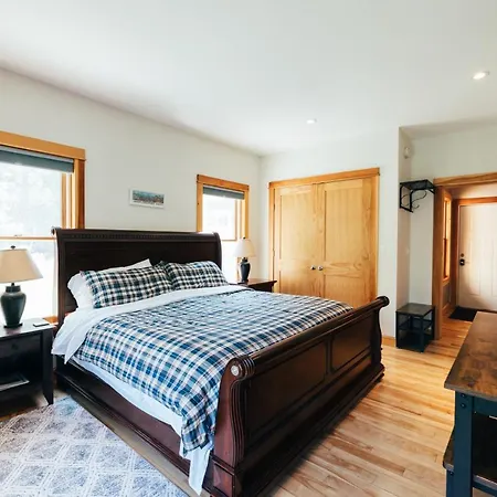 Waterfront Private Apartment, 5 Minutes From Llbean!